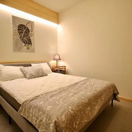 Apartment Fabrika Loft Serrallo
